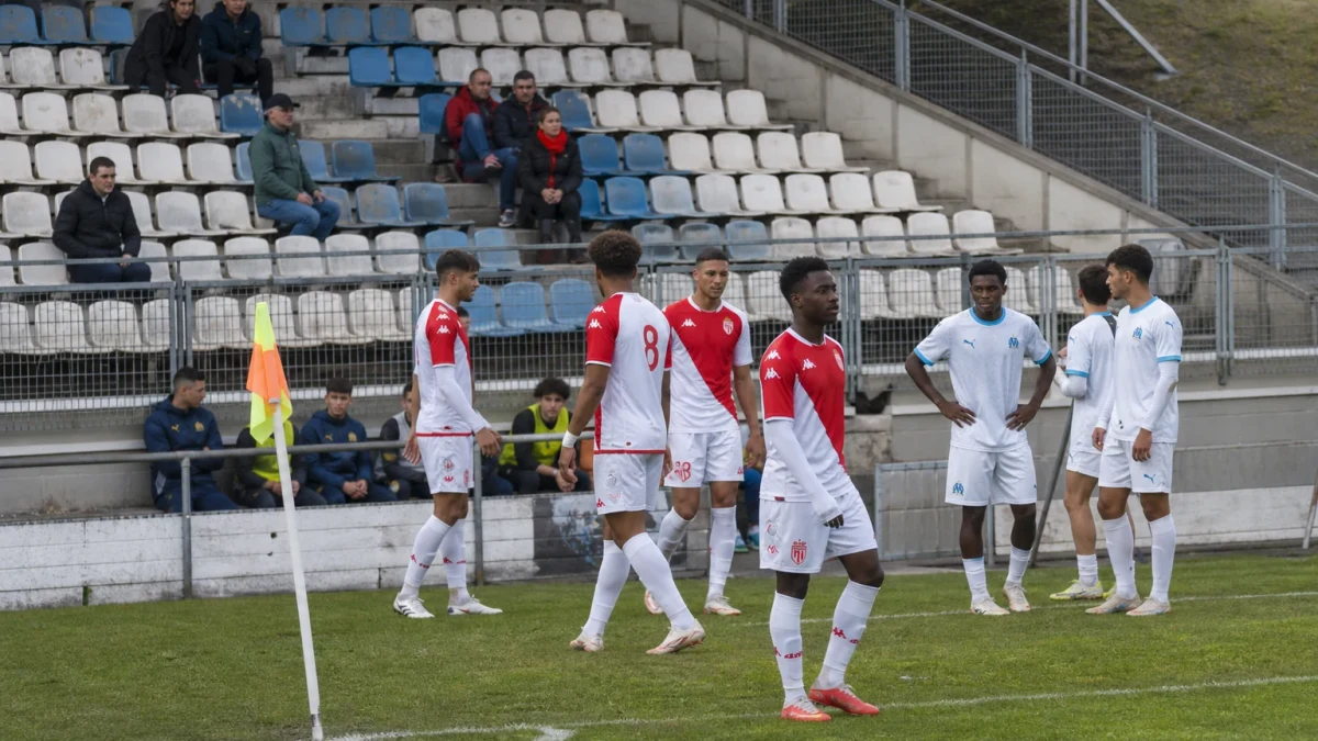 Marseille skal forsvare tabelltoppen borte mot Monaco