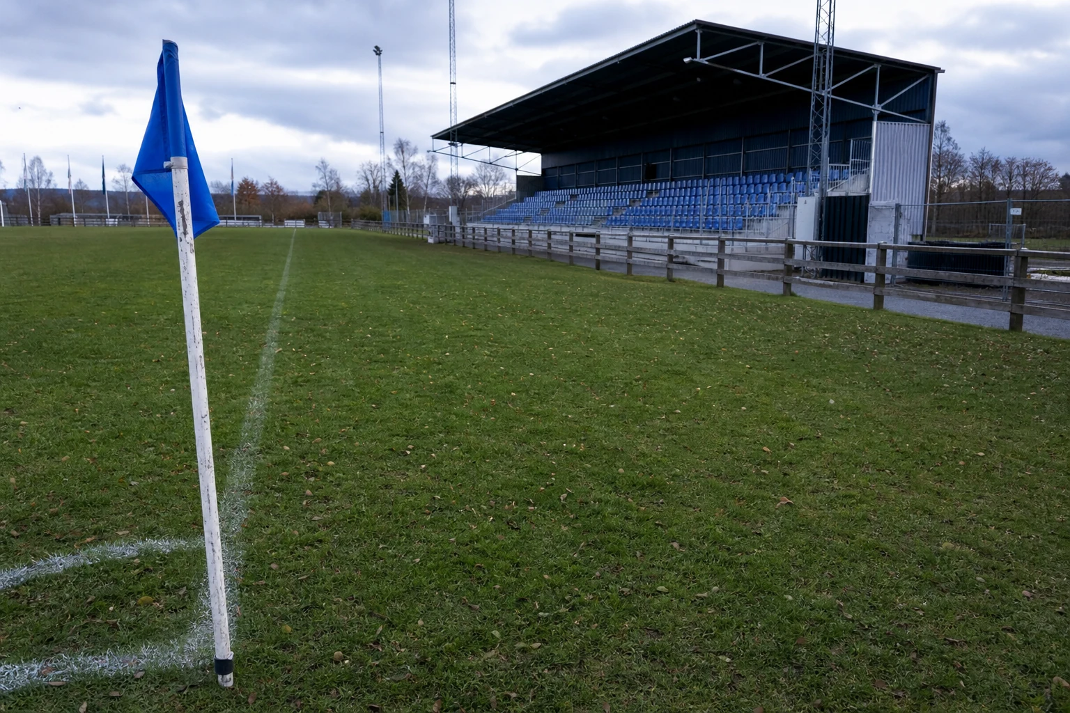 Frankrike holder førsteplassen etter fire strake seirer
